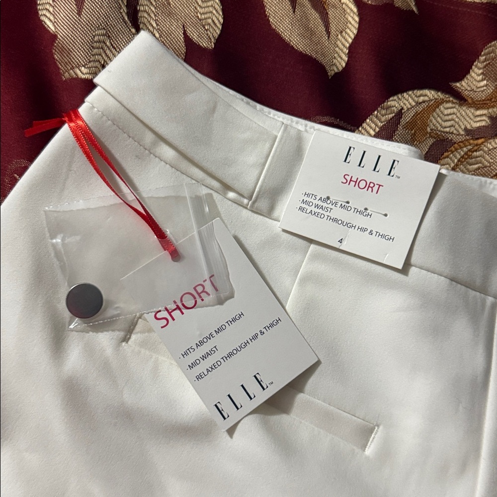 Elle Classic White Shorts - Picture 4 of 4